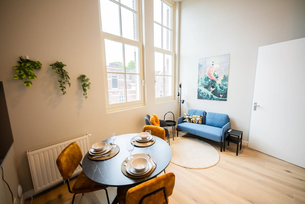 Charming Retreat 3BDR Apartment PKB preview