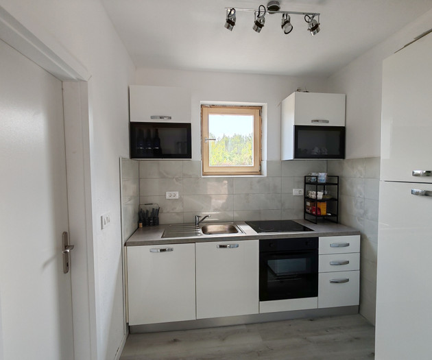 Sea View 2BR · Starlink Internet · near beach