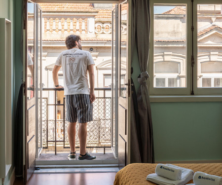 Family Bright Flat with Balcony