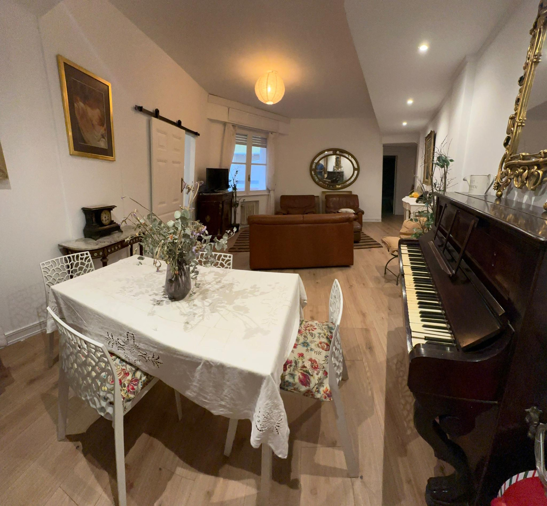 Open plan dining and living room