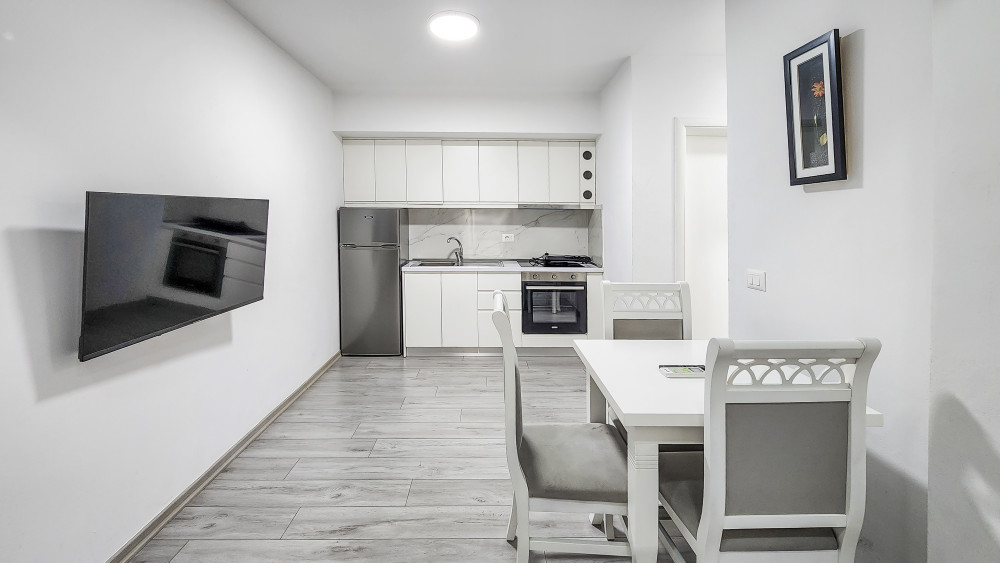 WE LOVE TIRANA Central Apartments Blloku 03 preview