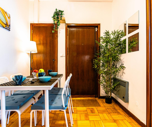 Comfortable single bedroom close to  metro-room 3