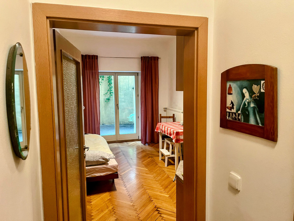 Quiet and Cozy Studio near City Center preview