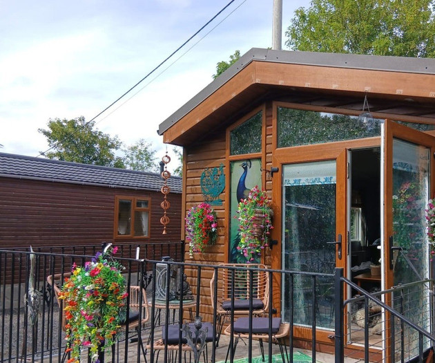 Peacock Lodge Quirky & Tranquil Home from Home