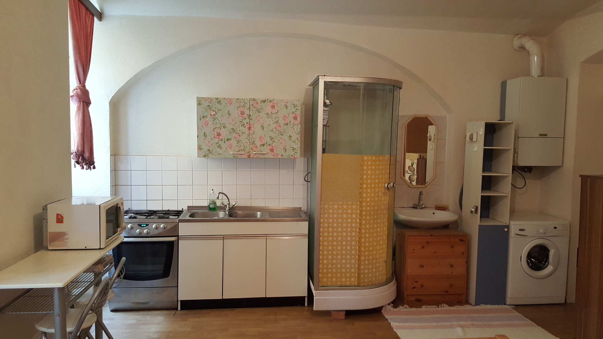 Küche, Duschkabine, Waschmaschine