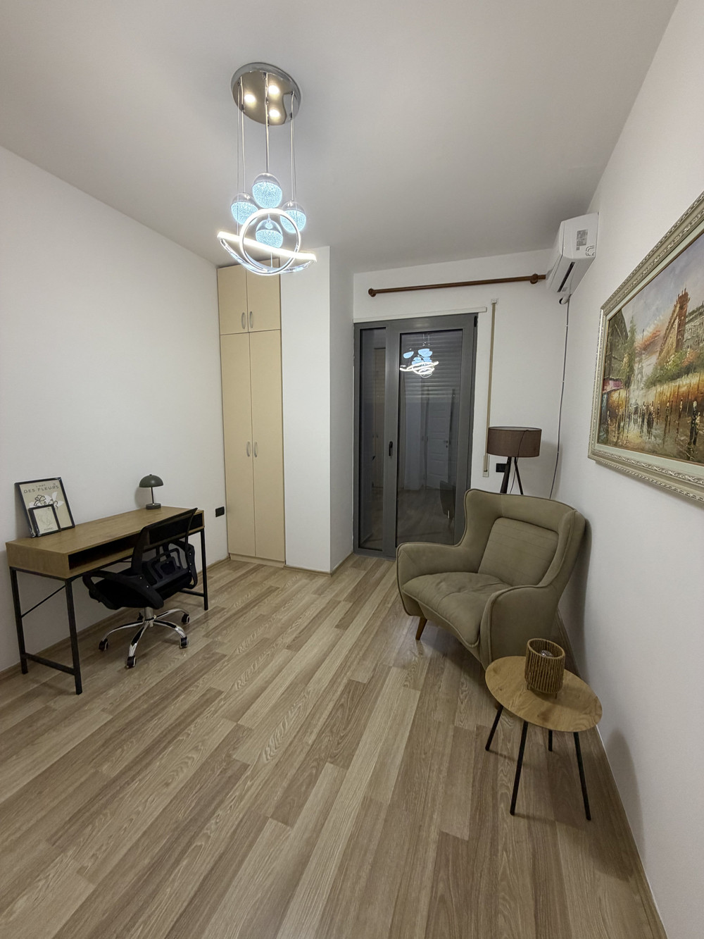 Lake Escape Home & Office preview