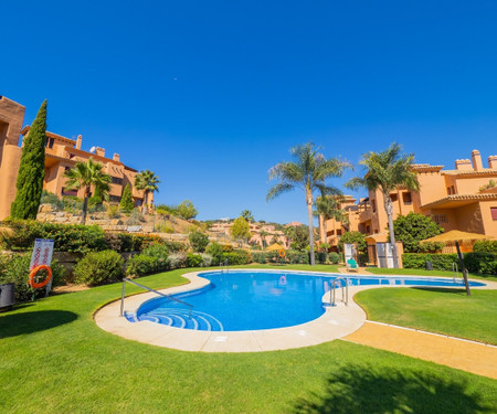 Cubo's Marbella Apartment Golf & Parking