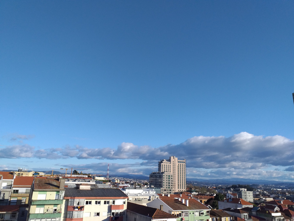 Quiet studio in Porto downtown with garage preview