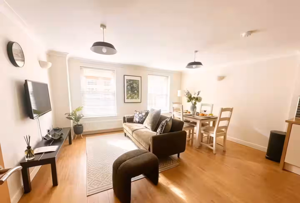 2-Bed Flat in Shoreditch, Heart of Brick Lane preview