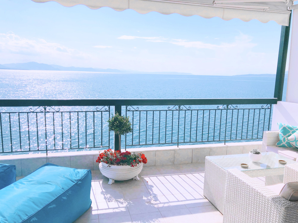 Tranquil Sunny Seaview apartment close to Athens preview