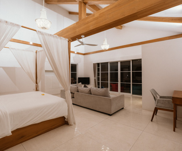 Luxury Ocean Front Private Pool  5 BDR Nalas Villa