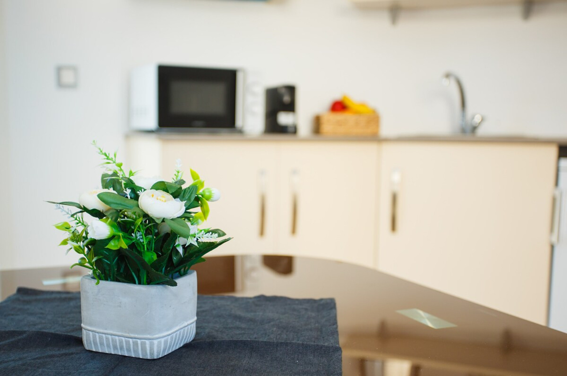 Kitchenette image 2