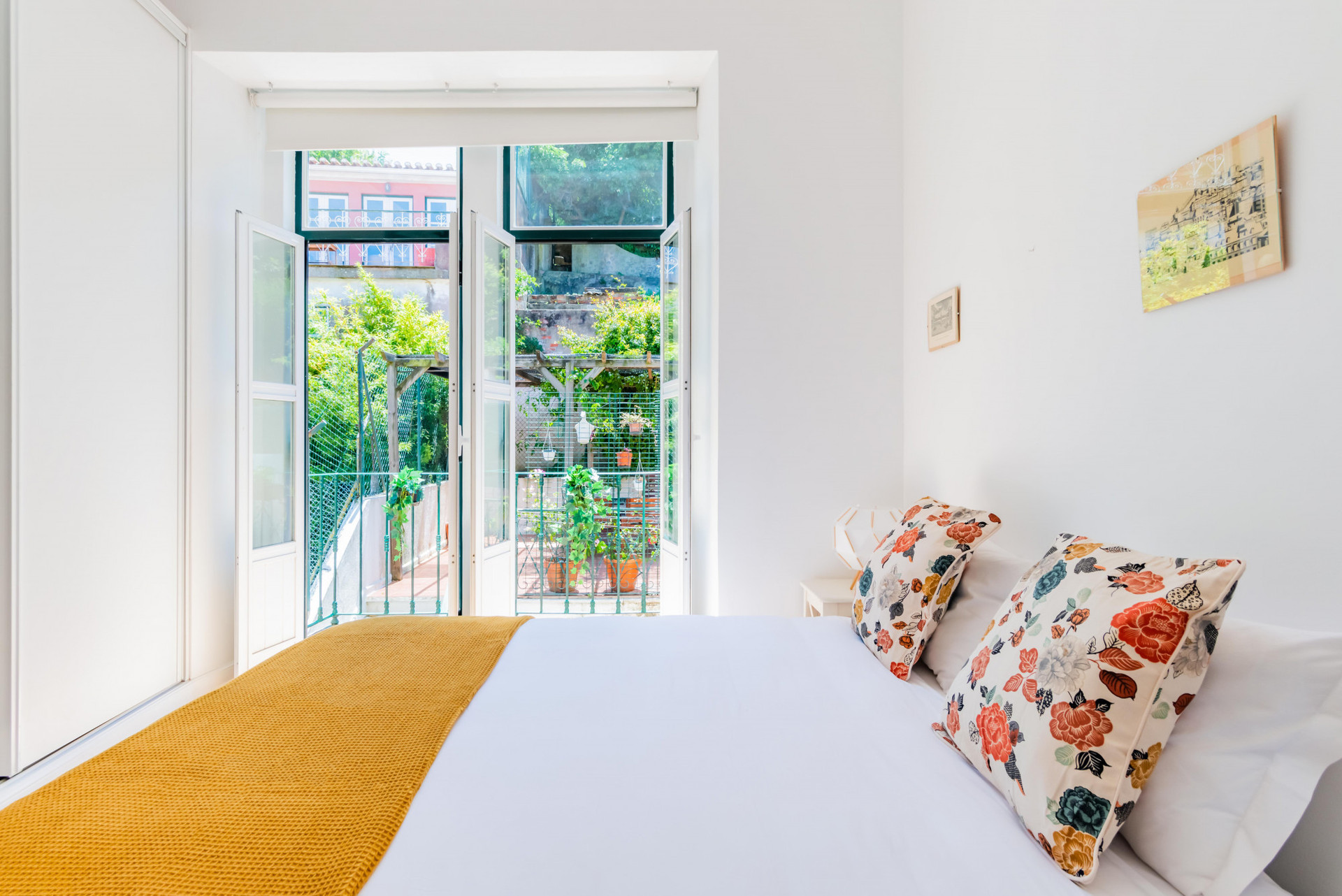 Bedroom 02 with Double Bed and Balcony