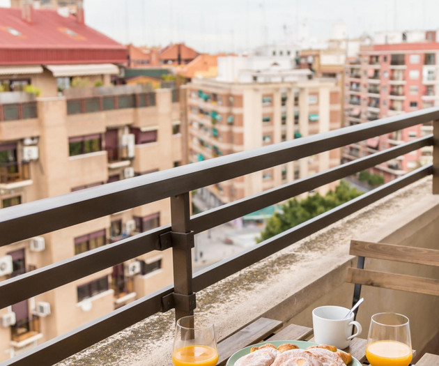 Bright & Elegant 2BR near Mestalla · Seasonal Rent