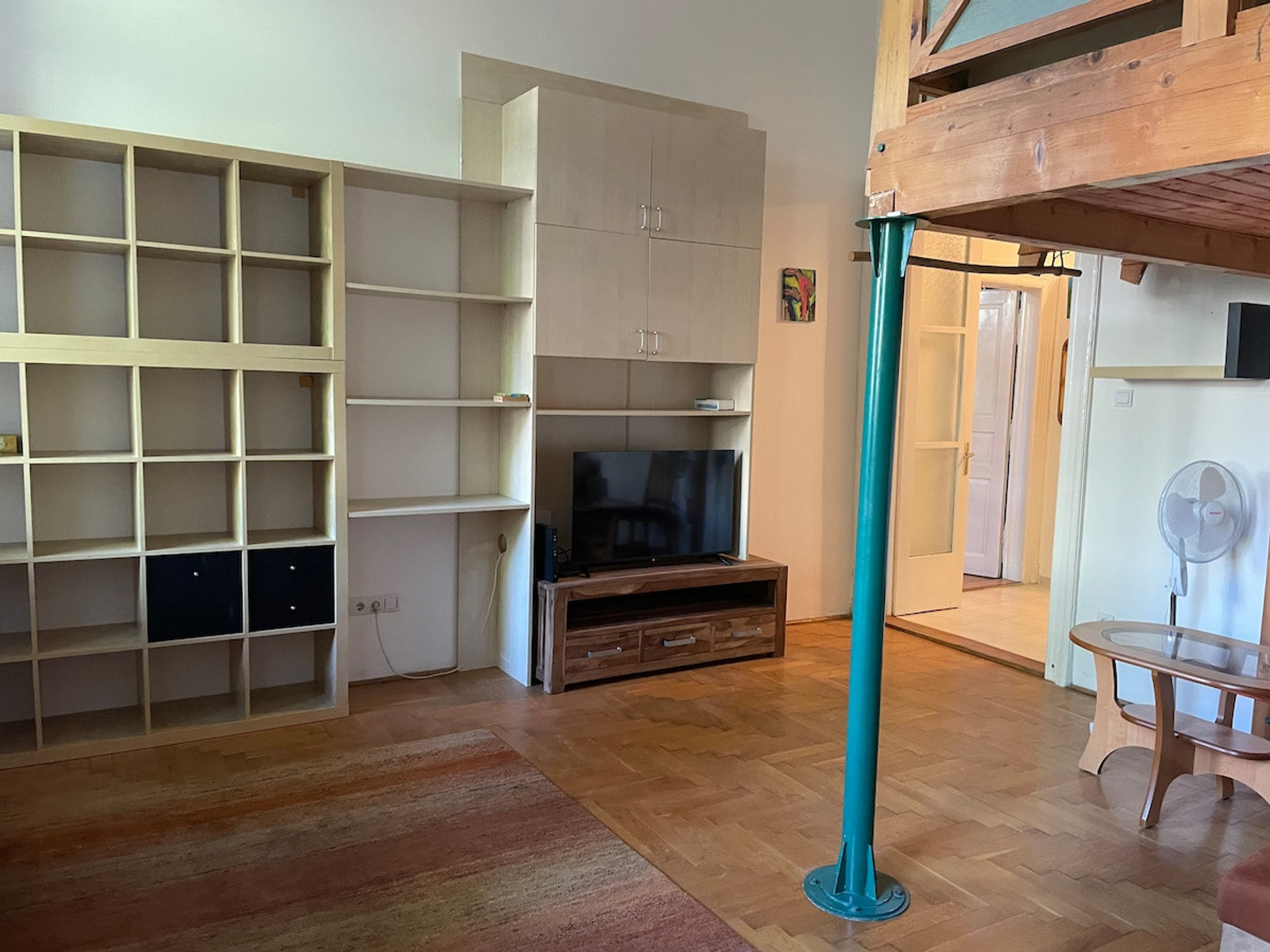 Living room image 1