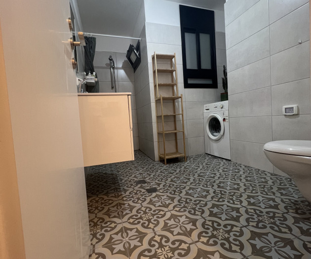 Quiet, large, bright Apartment in Tel Aviv