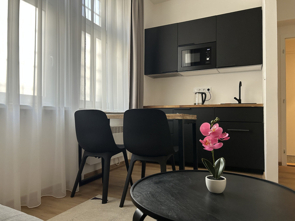 Minimalist Design Studio preview