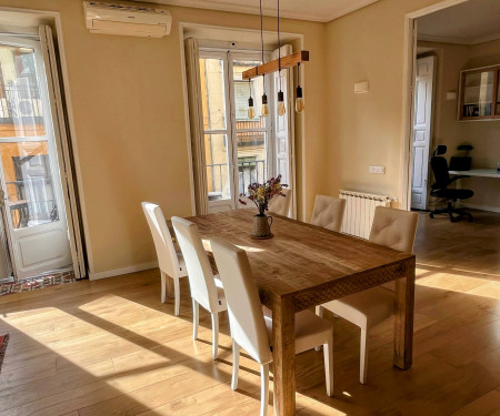 Gorgeous flat in historical center