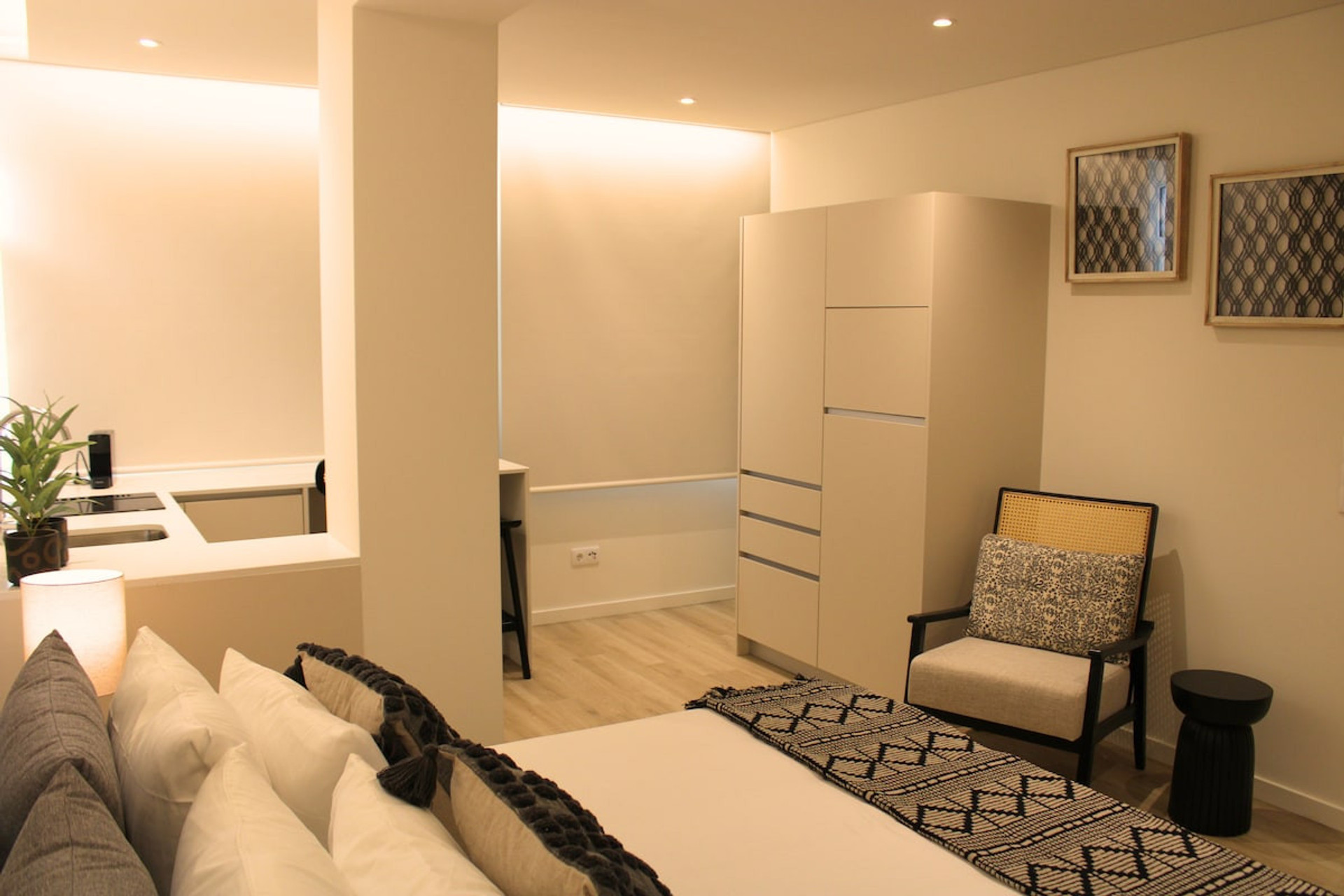 Bed, View (from property/room), Kitchen or kitchenette