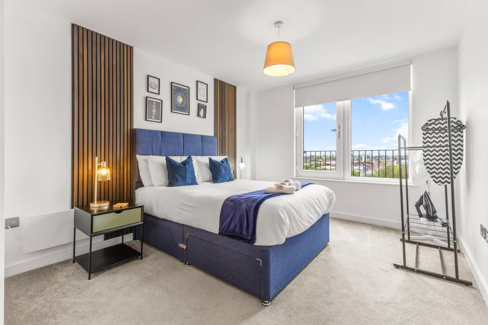 Modern 2BR Urban Nest In Salford, Manchester for 4 preview