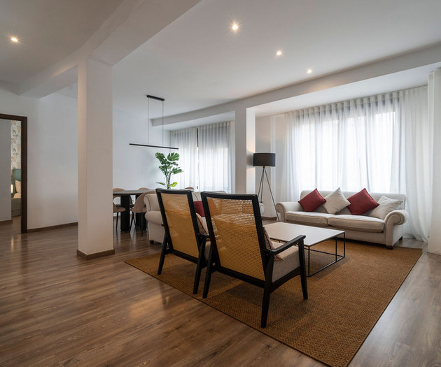 Spacious apartment in the heart of Valencia