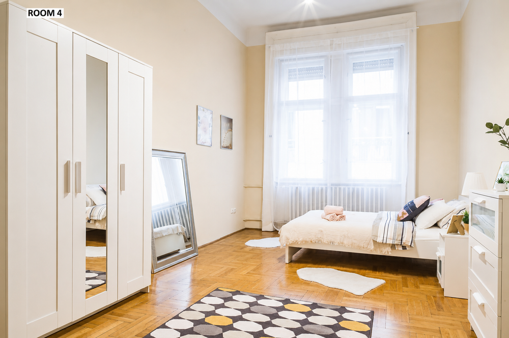 Large Private Room | Kazinczy Street preview