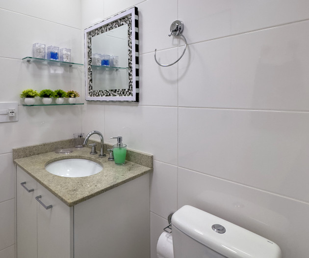 Teljesen felszerelt stúdió 30 méterre a metróállom