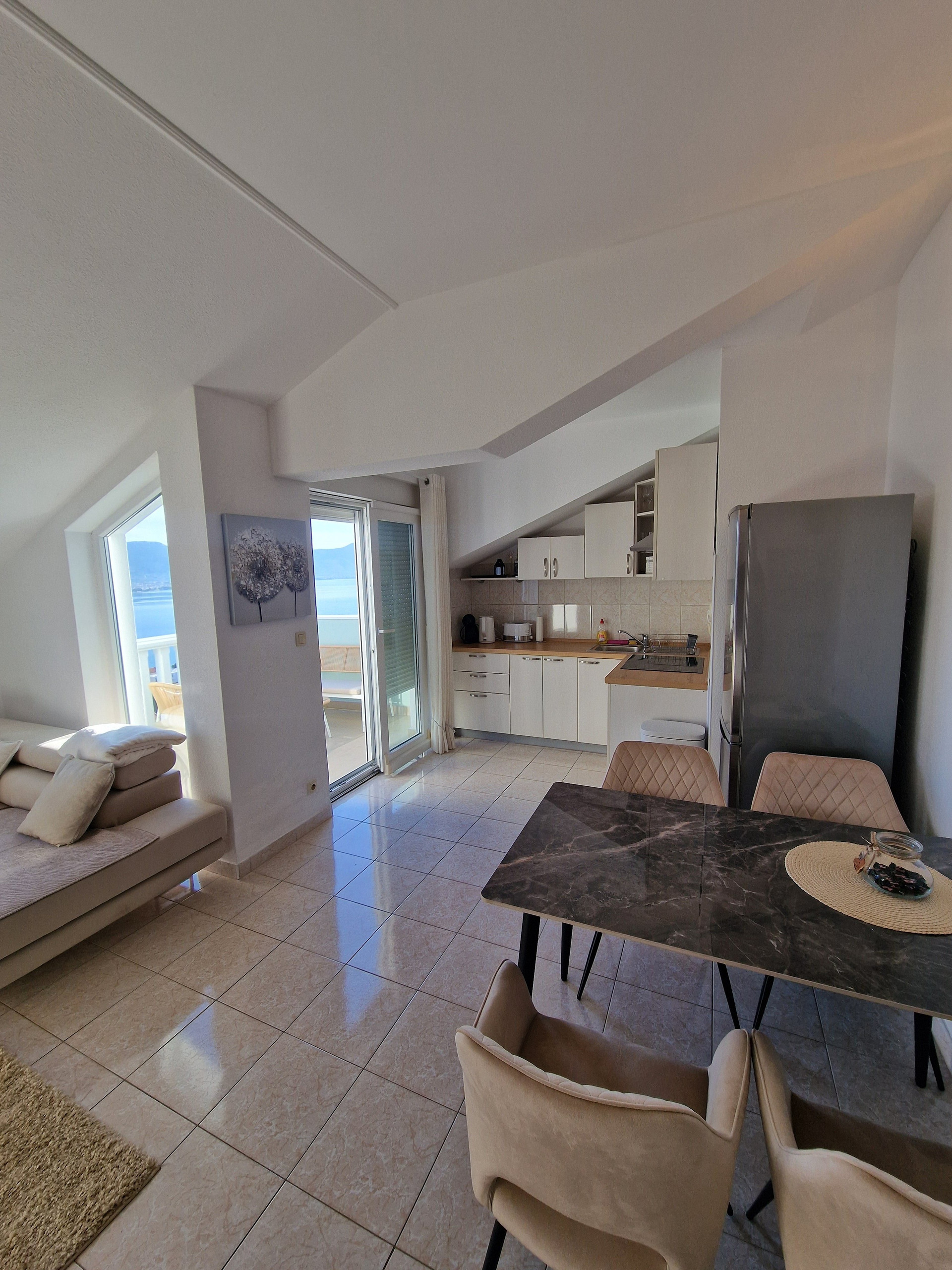 Open kitchen dining sea view