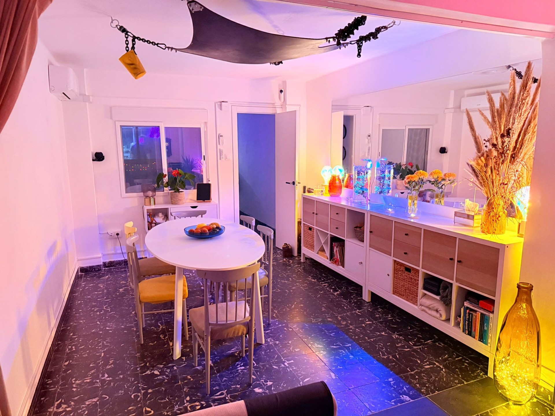 Dinning room / workplace