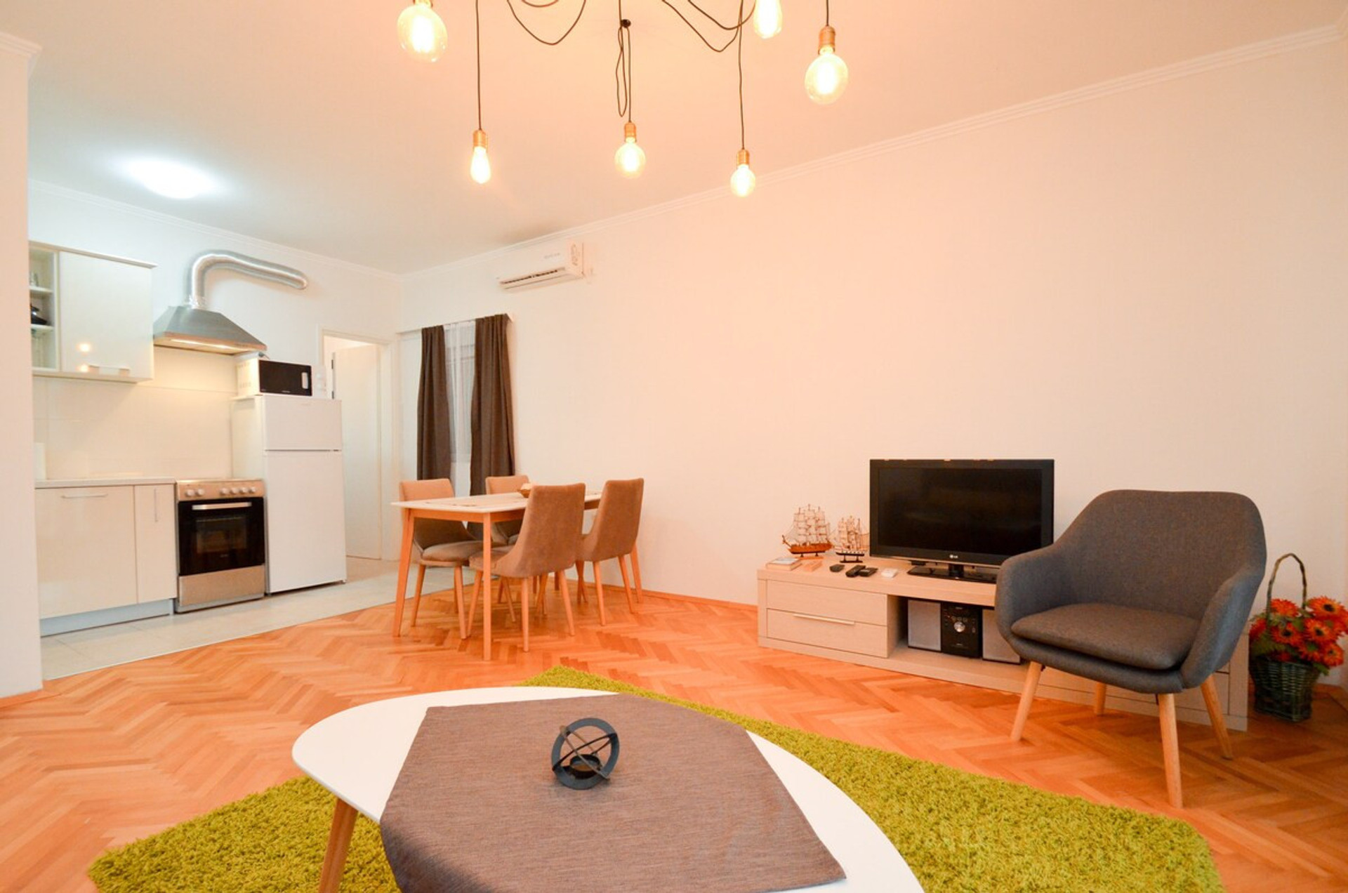Apartment Vista, living room