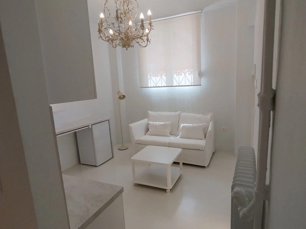 BASEMENT FLAT WITH FAST WIFI preview