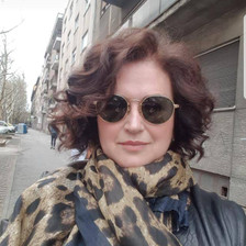 Violeta M.
