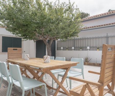 Serene Beach Villa in Aroeira