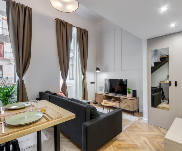 RK Apartment | A/C | Quiet | Central