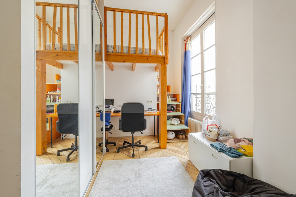 Spacious private and quiet bedroom - Bedroom #2 preview
