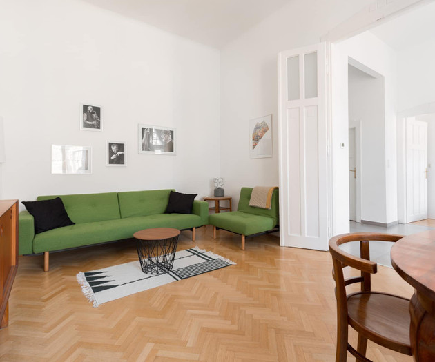 Unique design apartment next to Opera