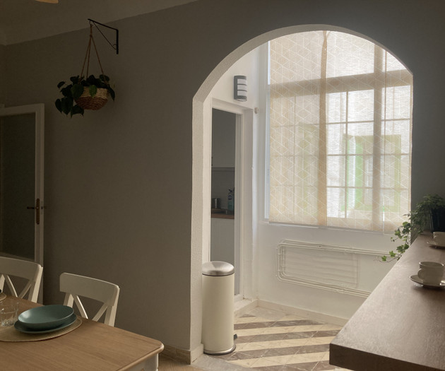 Merseguera Room - Large, bright, open closet