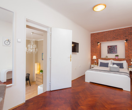 Quaint Jewell Apartment in City Center