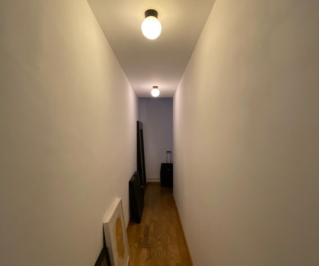 Bright Room with Private Bathroom in El Born