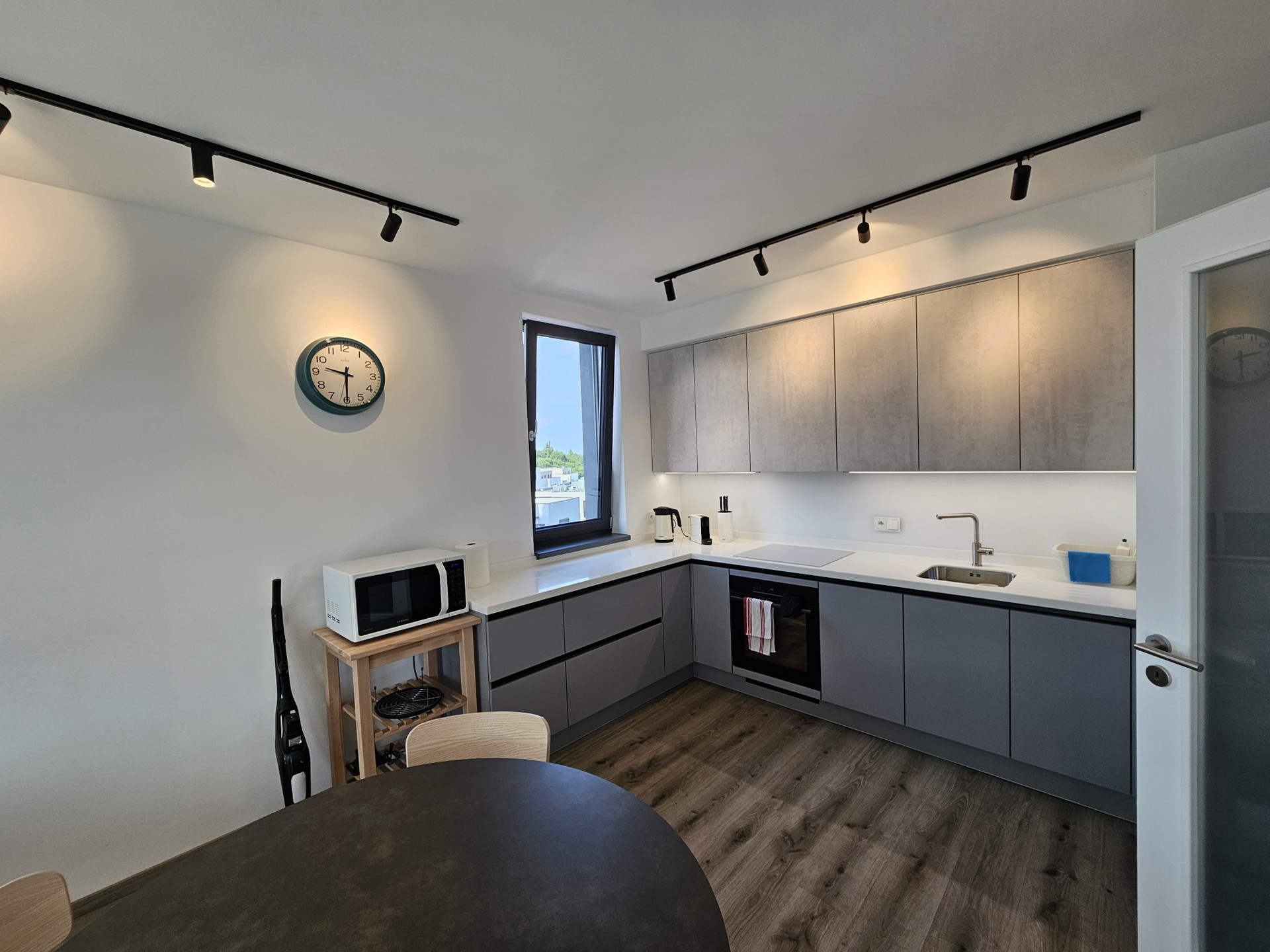 Kitchen Corner 1