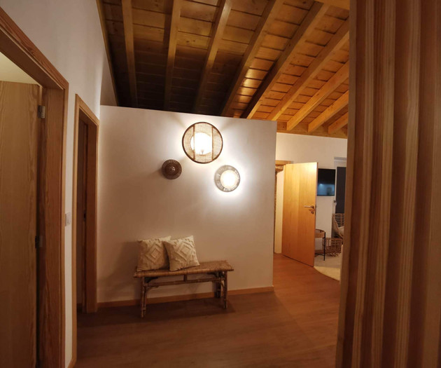 Luxury 5‑Bedroom Villa with Pool and Garden