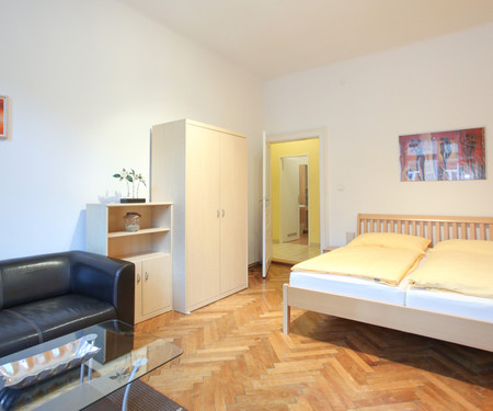 Farbenfrohes, helles Apartment für 4 Personen