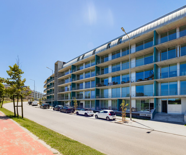 1BR Espinho Sunny Vibes with Pool