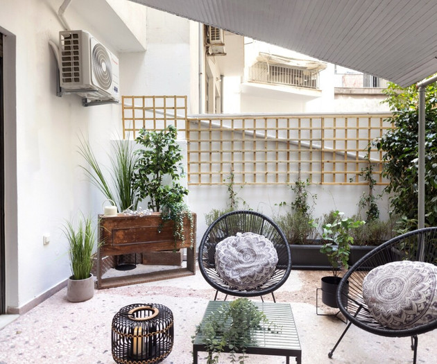 Marina Zeas apartment by the sea
