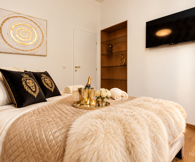 Golden Cat | Grand Luxury in Historic Prague