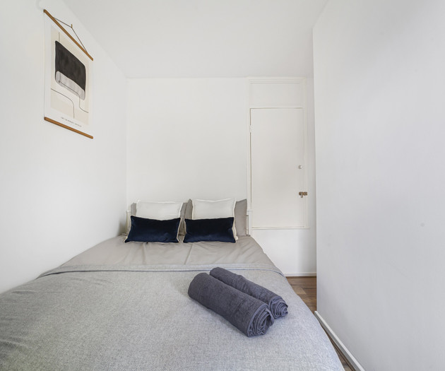 Bright 3 Bed Garden House, Haggerston, Parking