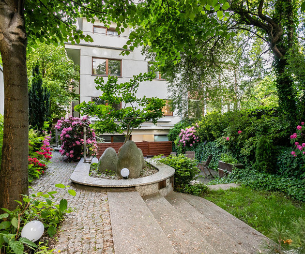 Room in 2-room flat by Metro Wilanowska in Warsaw