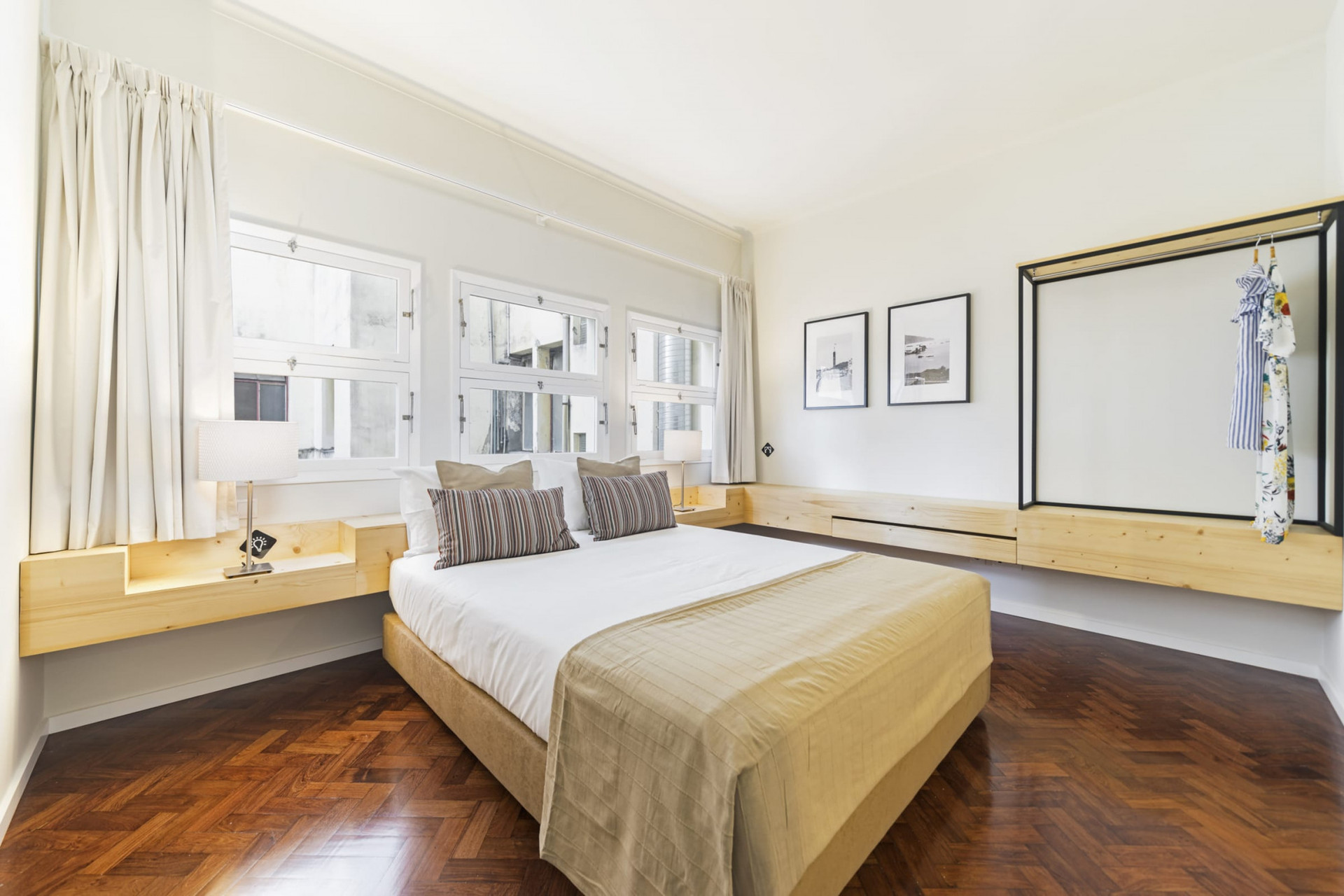 Bedroom with a double bed