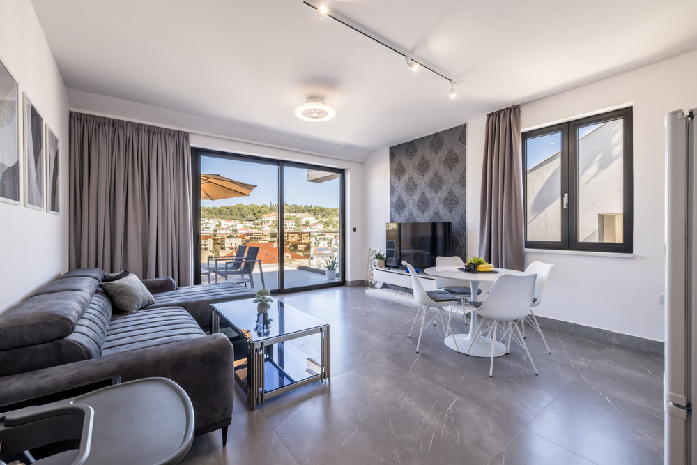 Golden Sunset Sutivan - Exclusive 4-Star Apartment preview
