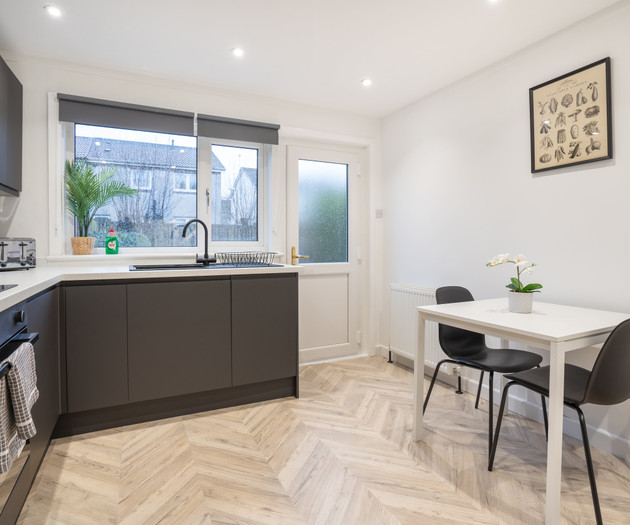4BR Family Group Home, Sleeps 8 Livingston